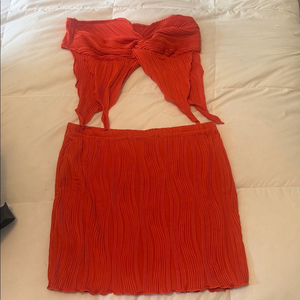 SHEIN Red Pleated Mini Skirt Set - Vibrant Red Two-Piece